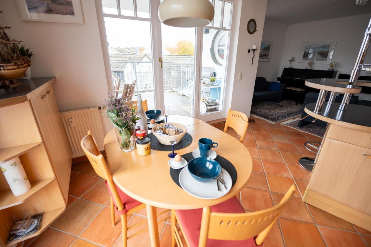 Villa Duene Mit Grosser Sonnenterrasse, Kamin, Wlan Und Tiefgarage Fuer 2-4 Personen Ostseebad Kühlungsborn Eksteriør bilde