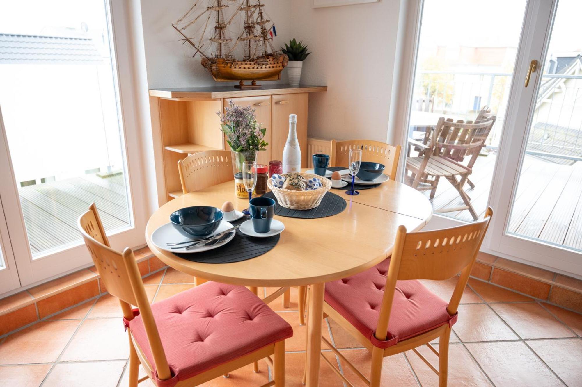 Villa Duene Mit Grosser Sonnenterrasse, Kamin, Wlan Und Tiefgarage Fuer 2-4 Personen Ostseebad Kühlungsborn Eksteriør bilde